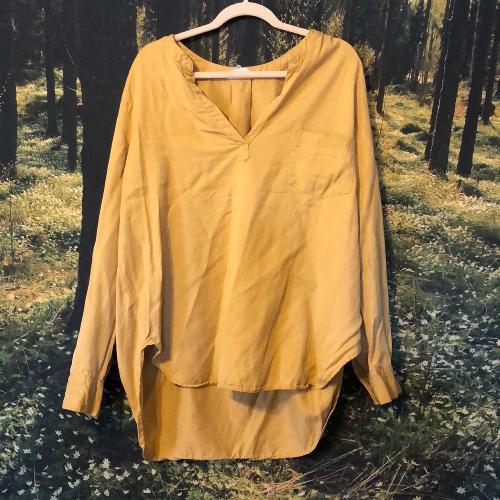 High/low mustard shirt